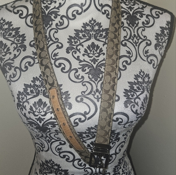 Coach Signature Leather Belt